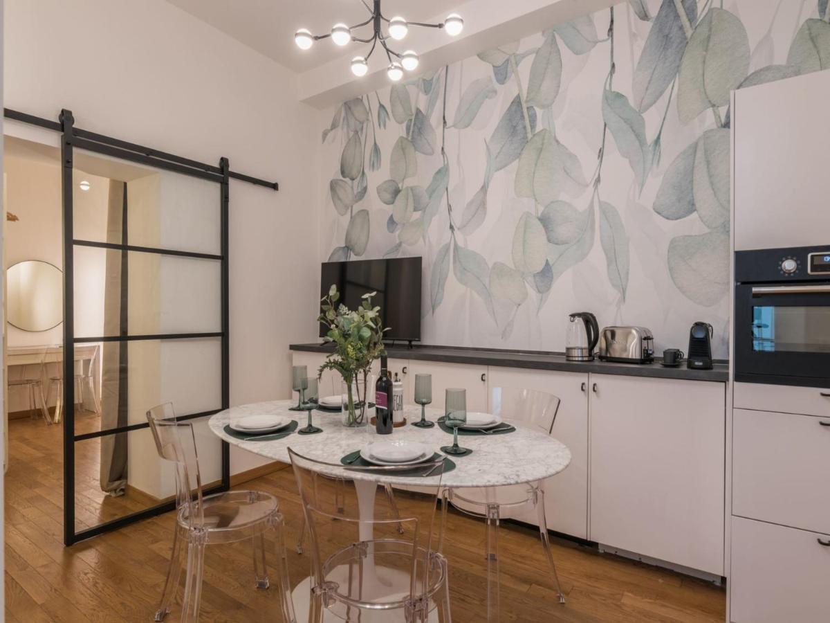 The Best Rent - Cozy Two-Bedroom Apartment In Via Dei Condotti Rom Eksteriør billede